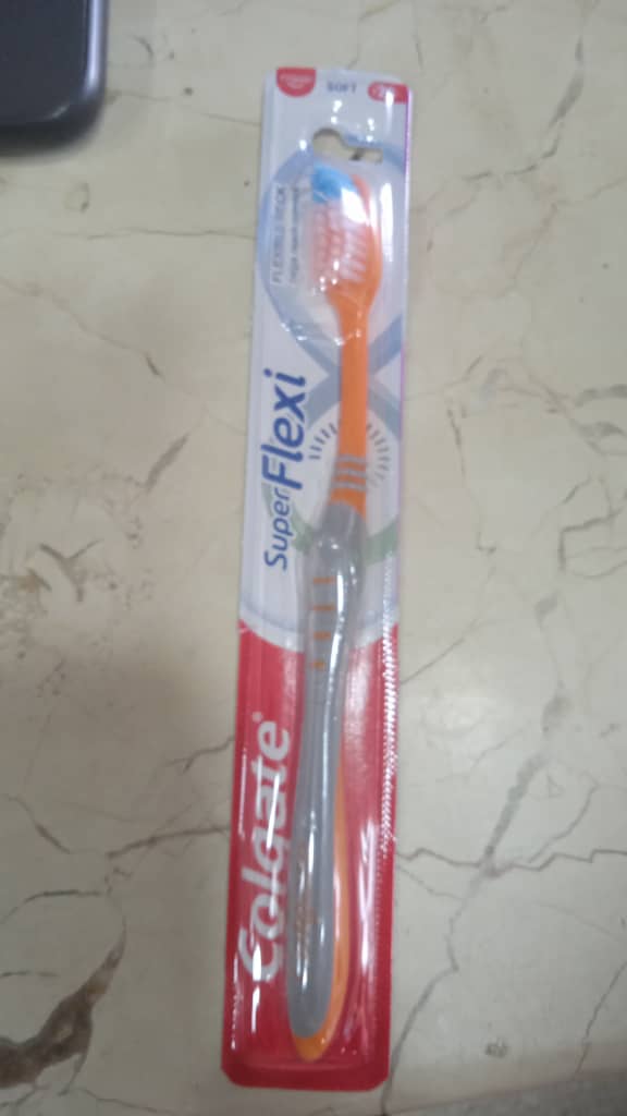 Cepillo dental Colgate Suave